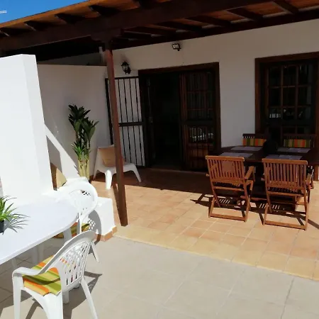 La Casa De Lia 124 *